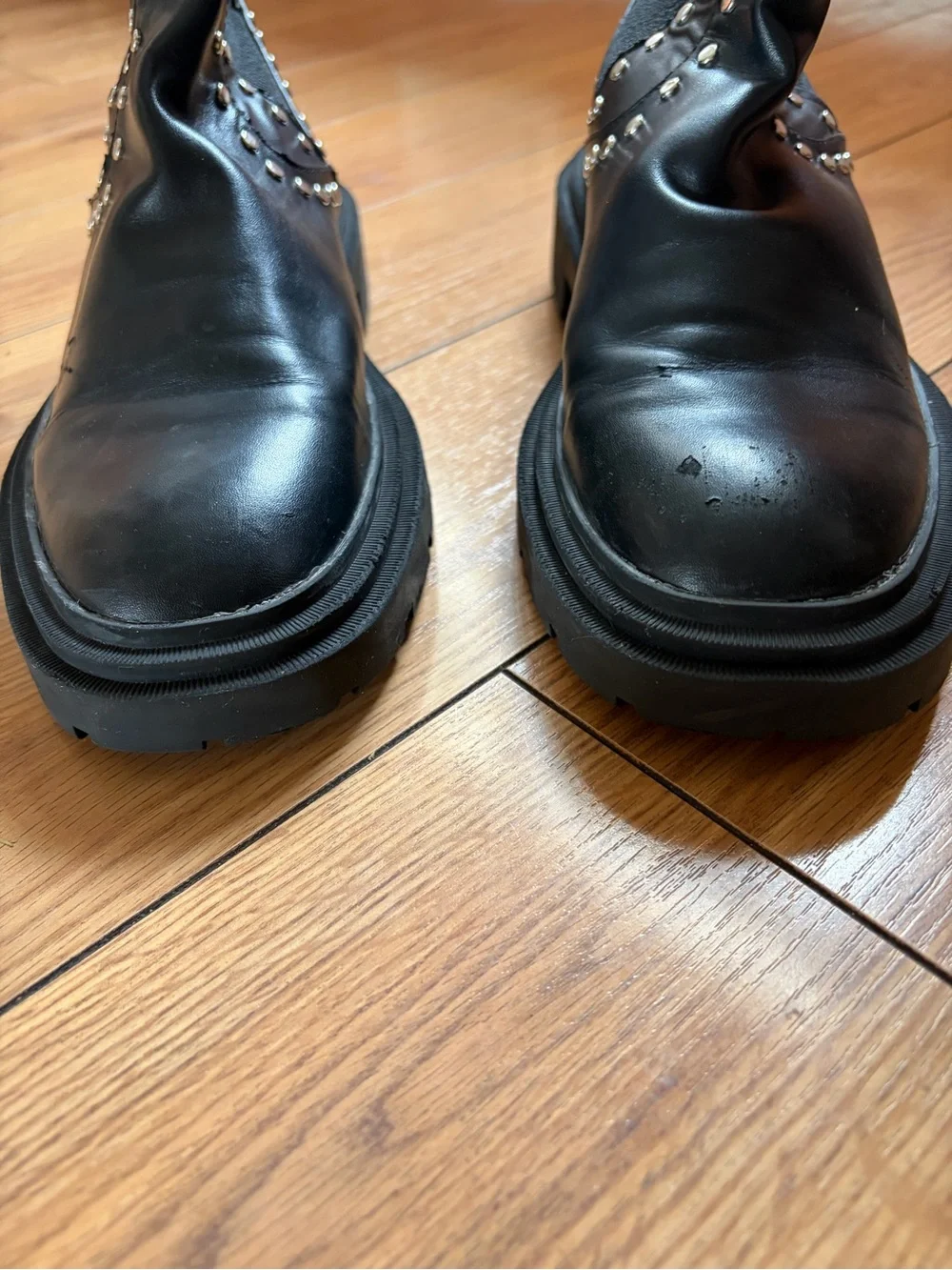 Zara Black EU39/US 8-8.5 Studded Chelsea Vegan Leather Boot Comfort Lug Sole